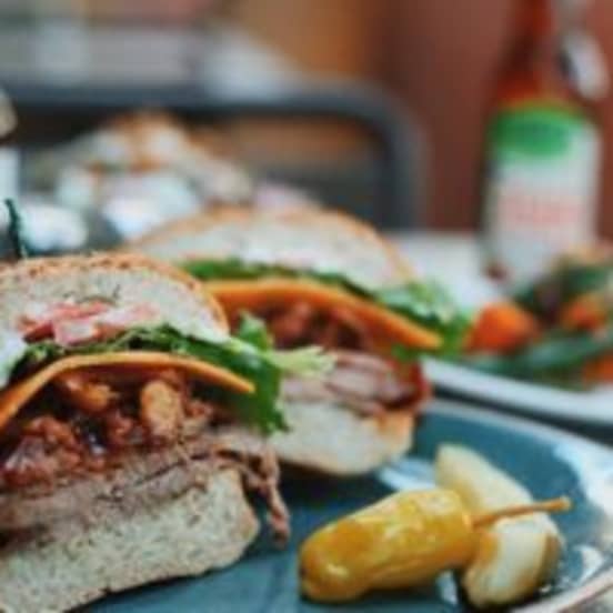 JACKS-Urban-Eats-Sandwich-Drinks-300x200 3