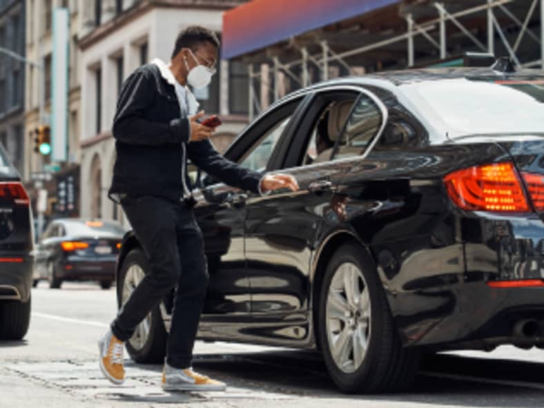 上線開車賺外快或立即享受搭乘服務 Uber 台灣